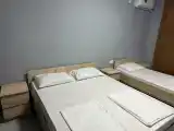 Шестиместный номер с двумя ванными и кухней