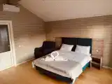 Коттедж с балконом