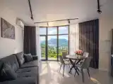 Апартаменты с отдельной спальней LS-MOUNTAIN RETREAT медитация в окружении гор  в Алуште - вид на горы и море с 16 этажа