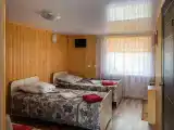 Трехместный номер с диваном