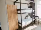 Кровать в общем 8-местном номере