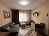 Семейный номер с видом на озеро