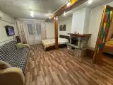 Двухуровневый, двухкомнатный домик с камином. ул. Буачидзе 3.