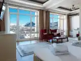 Suite with Mountain View