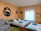 Трехместный номер с 1 двуспальной кроватью и 1 односпальной