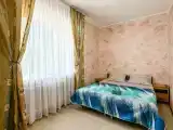 Cемейный номер с собственной ванной комнатой