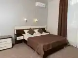 Четырехместный номер с душем