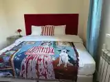 Комната с большой кроватью