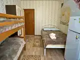 Четырехместный номер с ванной комнатой