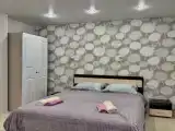 Четырехместный номер с диваном