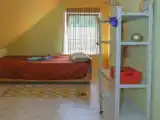 Двухместный номер с 2 отдельными кроватями и общей ванной комнатой