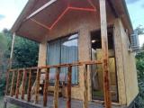 Трехместный номер с видом на горы