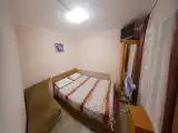 Трехместный номер с общей ванной комнатой