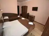 Трехместный номер с балконом