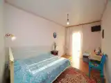 Трехместный номер с балконом