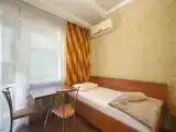 Двухместный номер с 2 отдельными кроватями и балконом