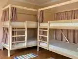 Кровать в общем номере для женщин с 4 кроватями