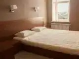 Номер стандарт улучшенный с 1 двуспальной кроватью (с завтраком)