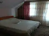 Трехместный номер с видом на горы