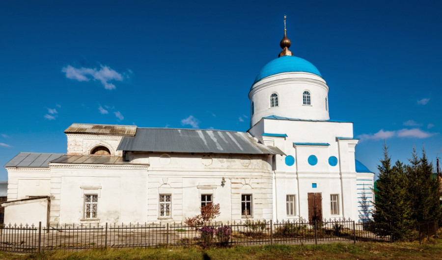 Свято-Введенский храм в Чекалине