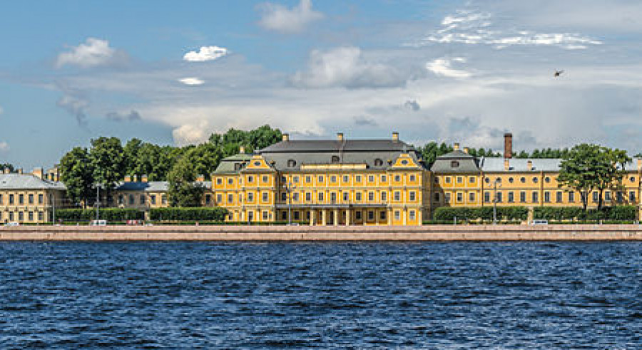 Меншиковский дворец