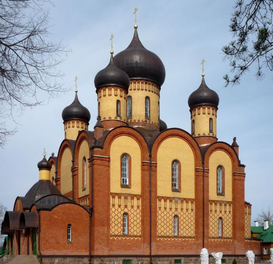Пюхтицкий монастырь