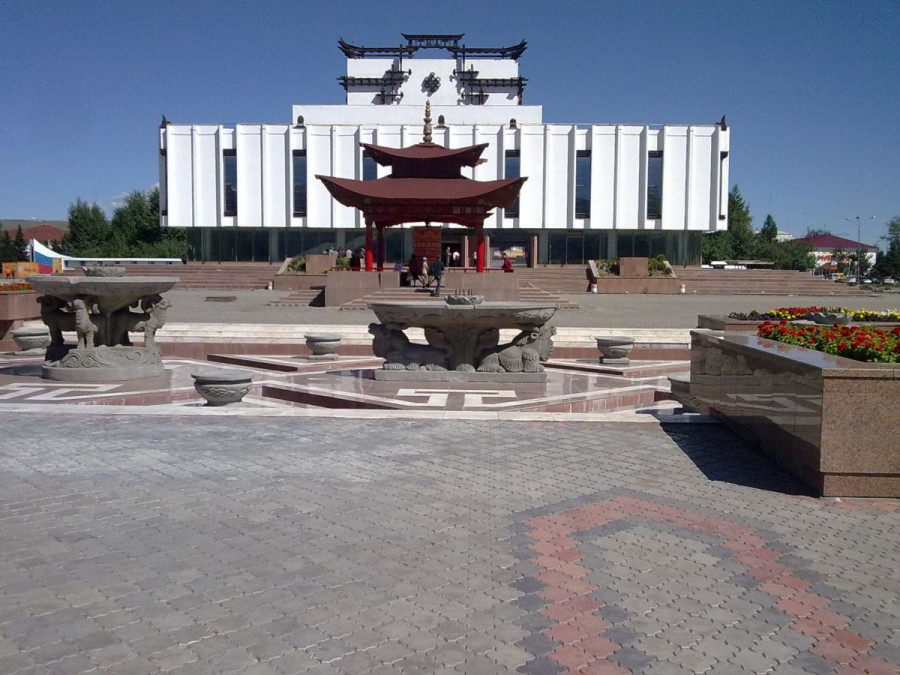 Музыкально-драматический театр им Кок-оола