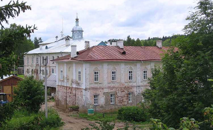 Павло-Обнорский монастырь