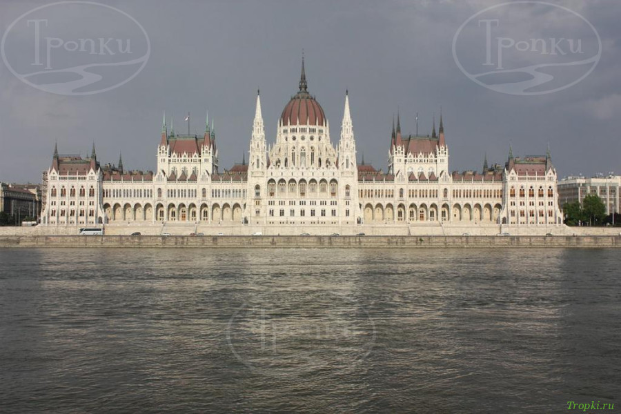 Здание венгерского парламента