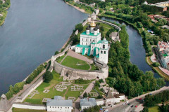 Троицкий собор Псковского кремля - фото 1