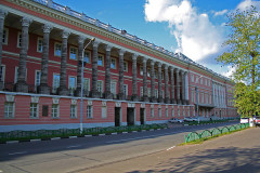 Екатерининский дворец в Москве Екатерининский дворец в Москве