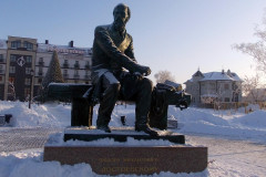 Памятник Достоевскому в Тобольске