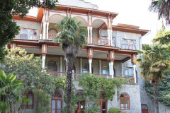 Дворцово-парковый ансамбль Карасан